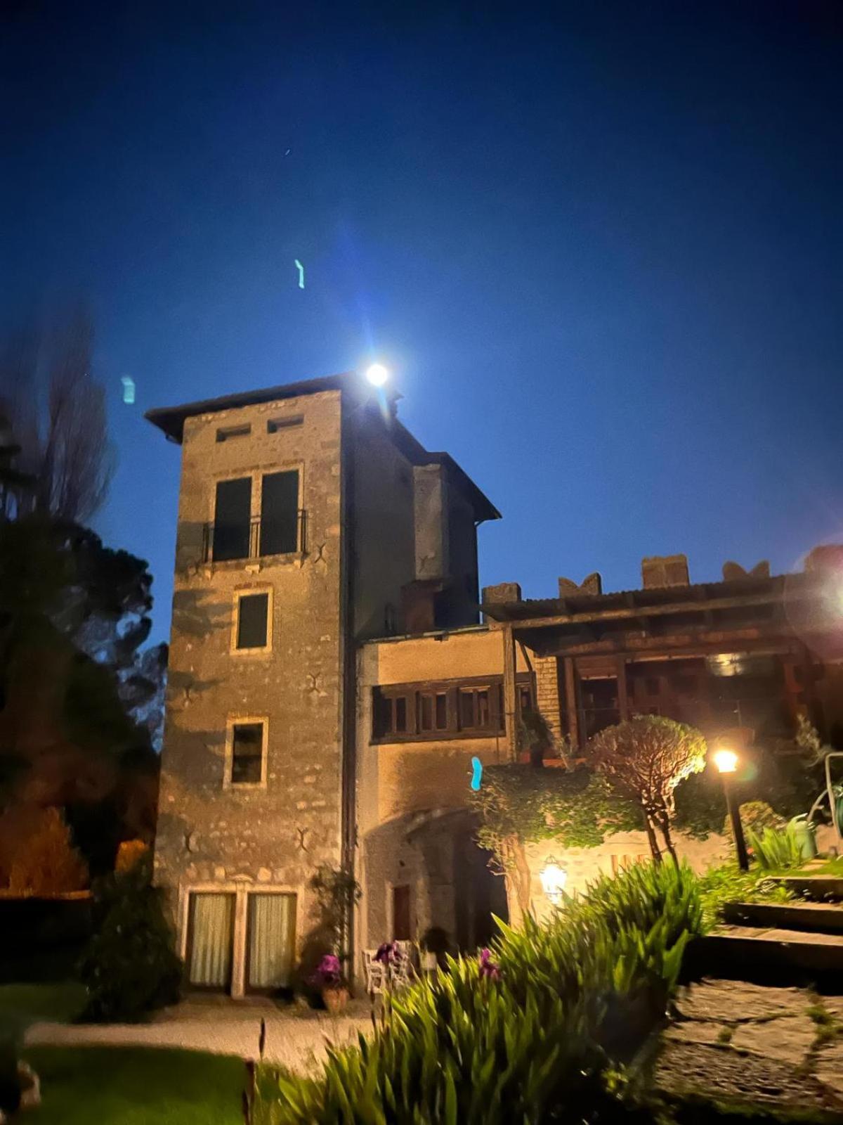 Castrum Di Serravalle Vittorio Veneto Exteriör bild