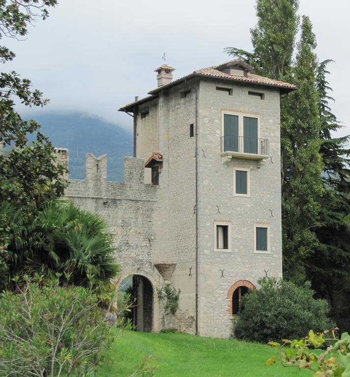 Castrum Di Serravalle Vittorio Veneto Exteriör bild