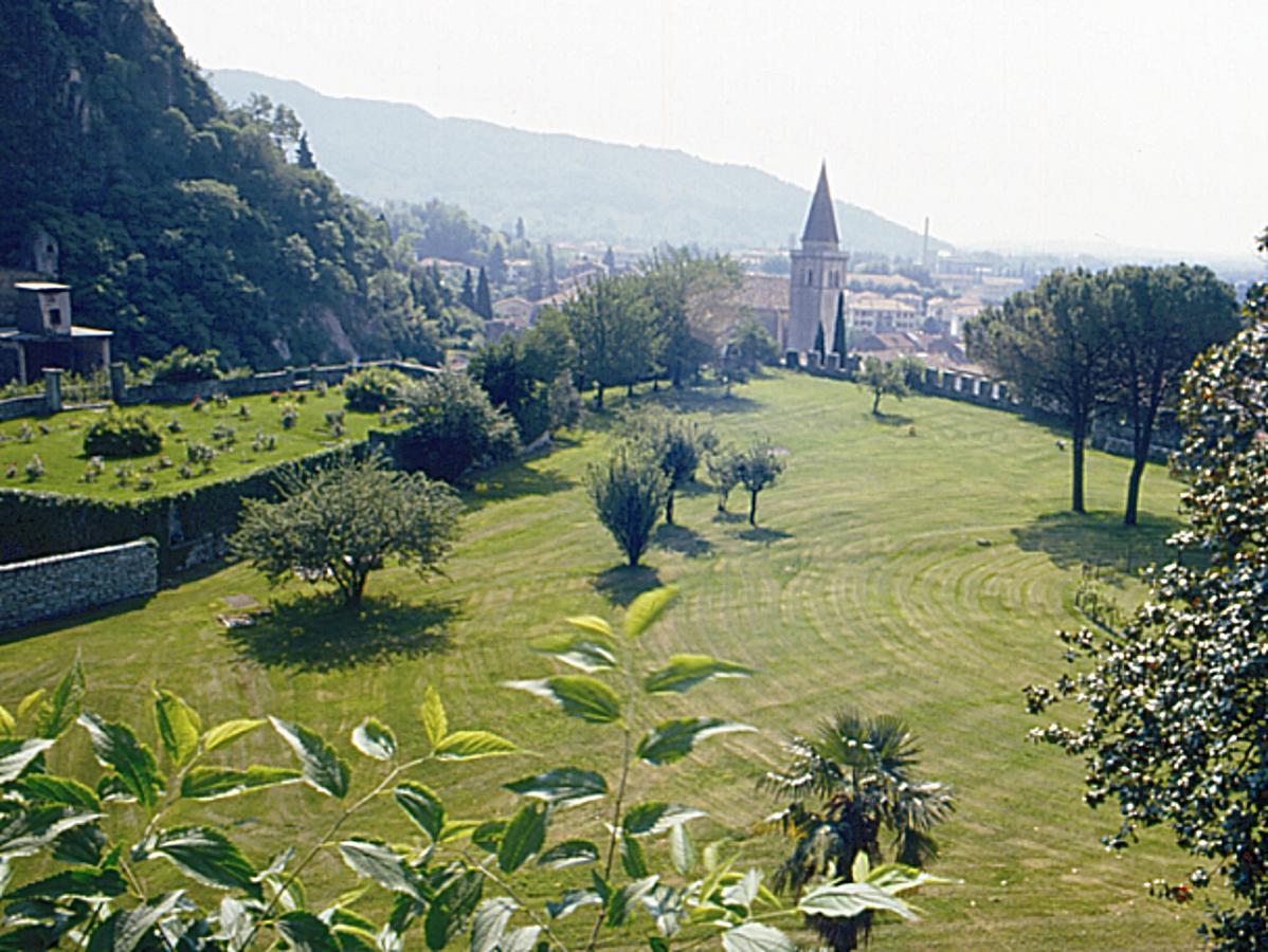 Castrum Di Serravalle Vittorio Veneto Exteriör bild